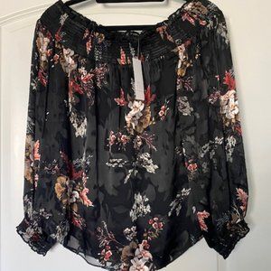 NWT WHBM Womens off Shoulder Blouse, Black Floral Size M